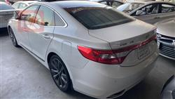 هيونداي أزيرا